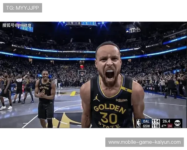 库里连续命中三记三分，勇士反超比分